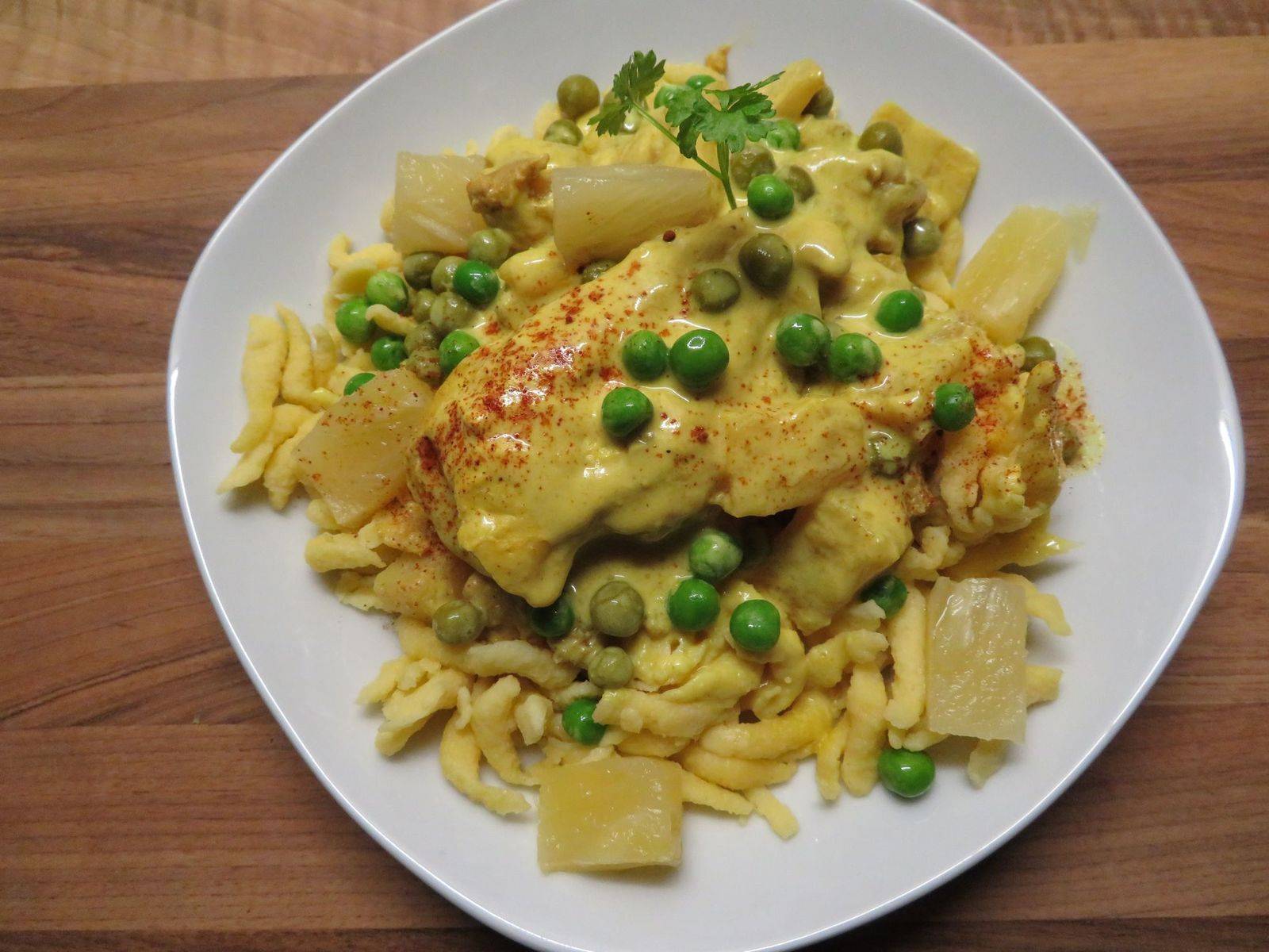 Curryhuhn mit Ananas und Erbsen Rezept - ichkoche