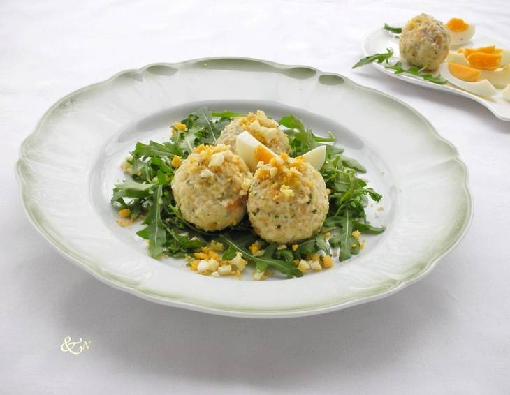 Keferfill-Knödel mit Butterbröseln