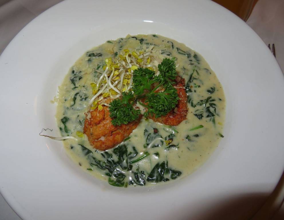 Graukasknöderl mit Spinat-Bärlauch-Soße Graukasknöderl mit Spinat-Bärlauch-Soße