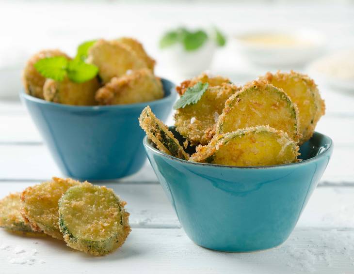Zucchini-Parmesan-Crisps Zucchini-Parmesan-Crisps