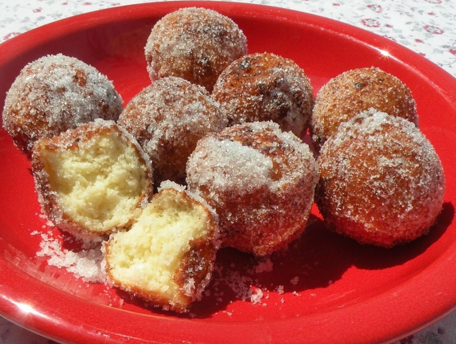 Ausgebackene Topfenbällchen