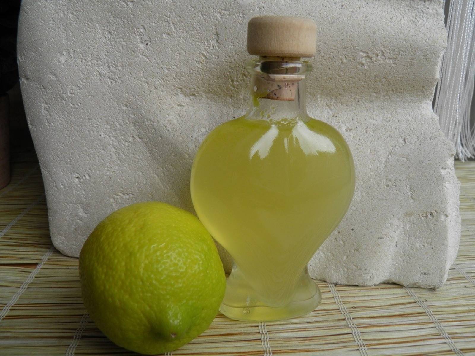 Limoncello Rezept - ichkoche.de Limoncello Rezept - ichkoche.de