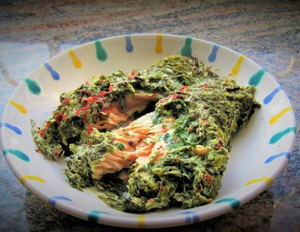 Lachs im Blattspinatbett Lachs im Blattspinatbett