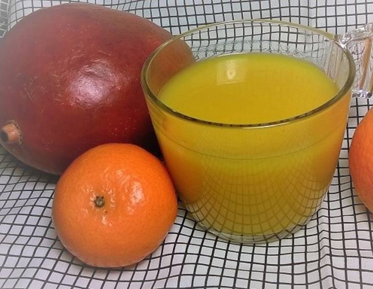 Clementinen-Mango-Smoothie