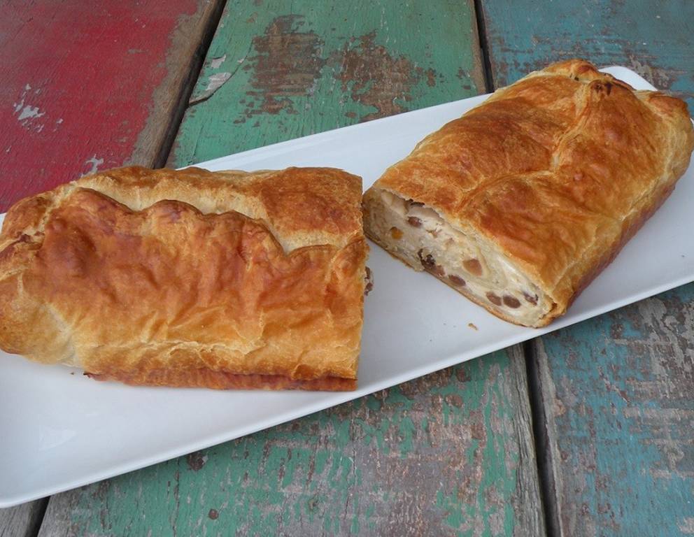 Weinbeerlstrudel Weinbeerlstrudel