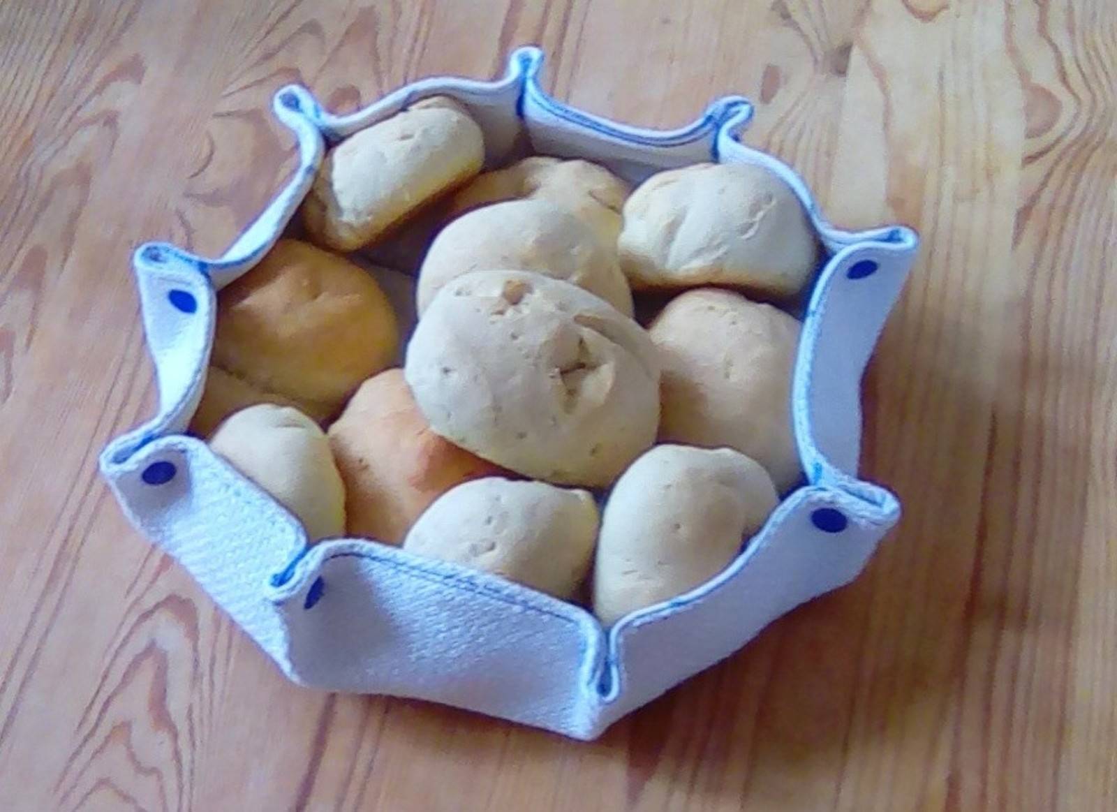 Sonntagsbrötchen Rezept - ichkoche.de Sonntagsbrötchen Rezept - ichkoche.de