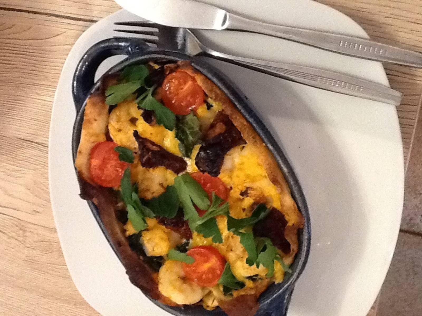 Überbackene Spinat Garnelen Pfännchen Rezept - ichkoche.ch Überbackene Spinat Garnelen Pfännchen Rezept - ichkoche.ch