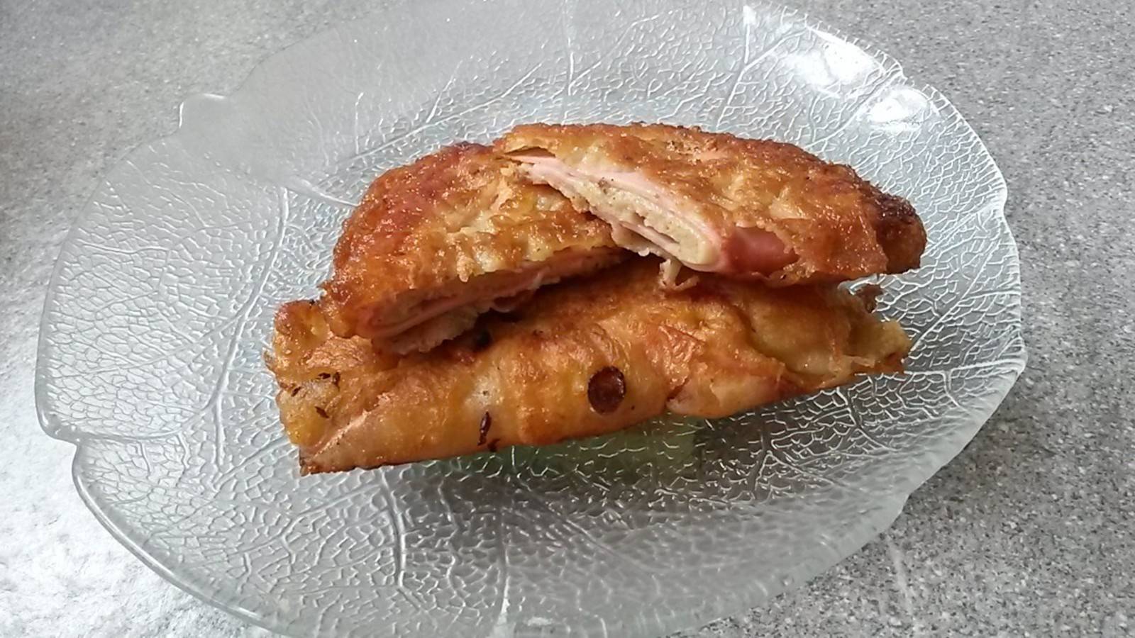 Extrawurst im Weinteig Rezept - ichkoche.de Extrawurst im Weinteig Rezept - ichkoche.de