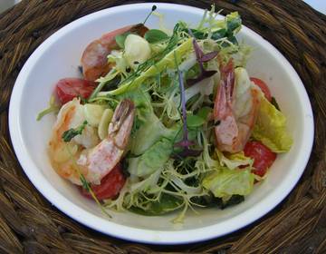 Bachkrebserln auf Wiesensalat Bachkrebserln auf Wiesensalat