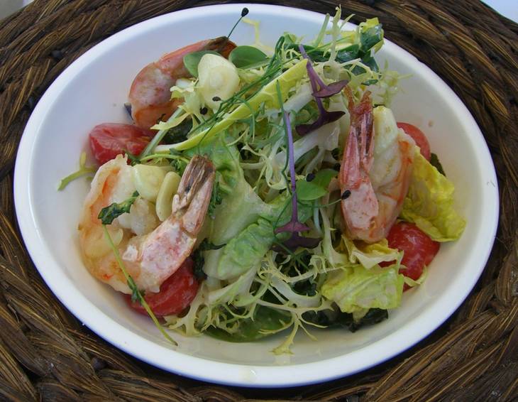Bachkrebserln auf Wiesensalat Bachkrebserln auf Wiesensalat
