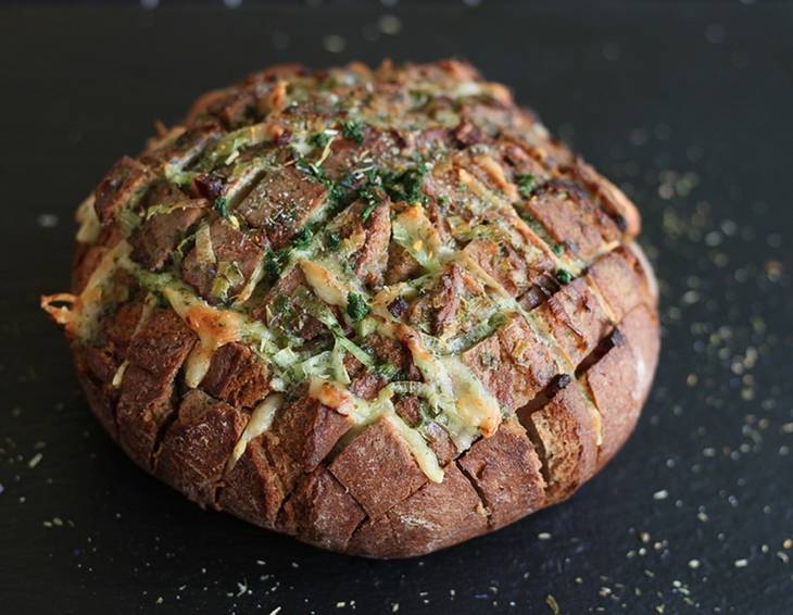 Zupfbrot mit Knoblauch