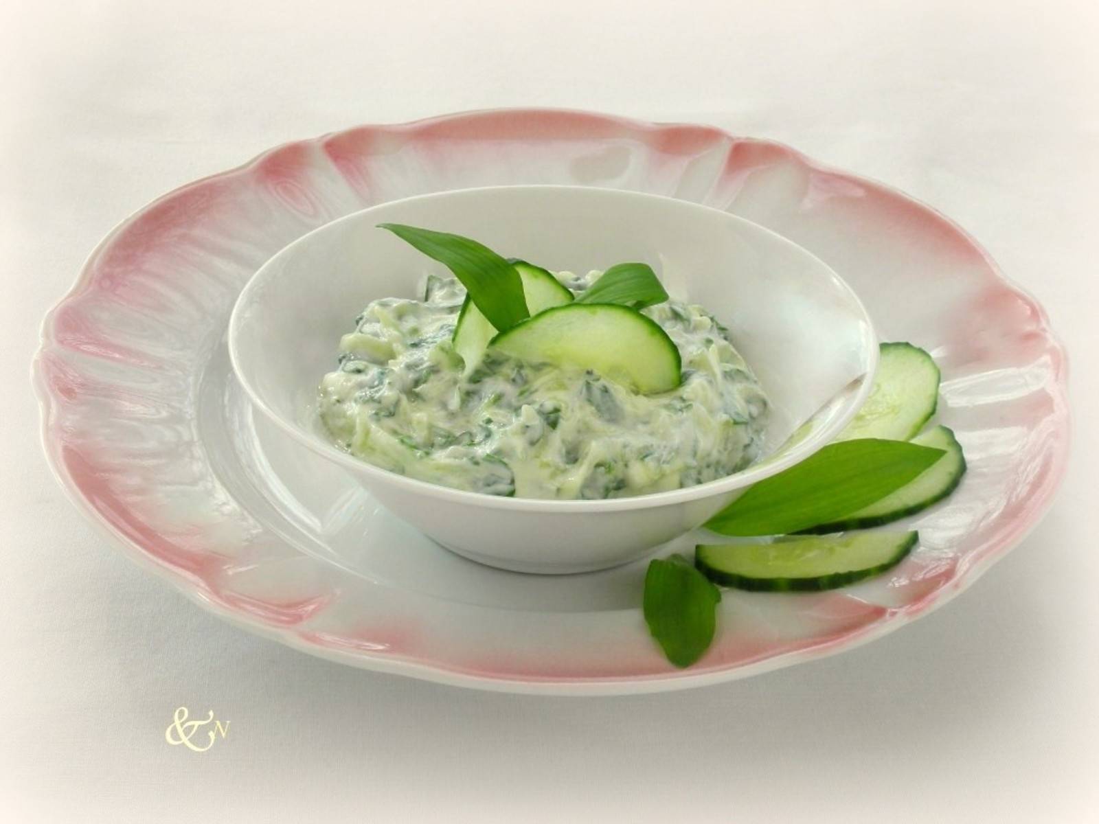 Bärlauch-Tsatsiki Rezept - ichkoche.at Bärlauch-Tsatsiki Rezept - ichkoche.at