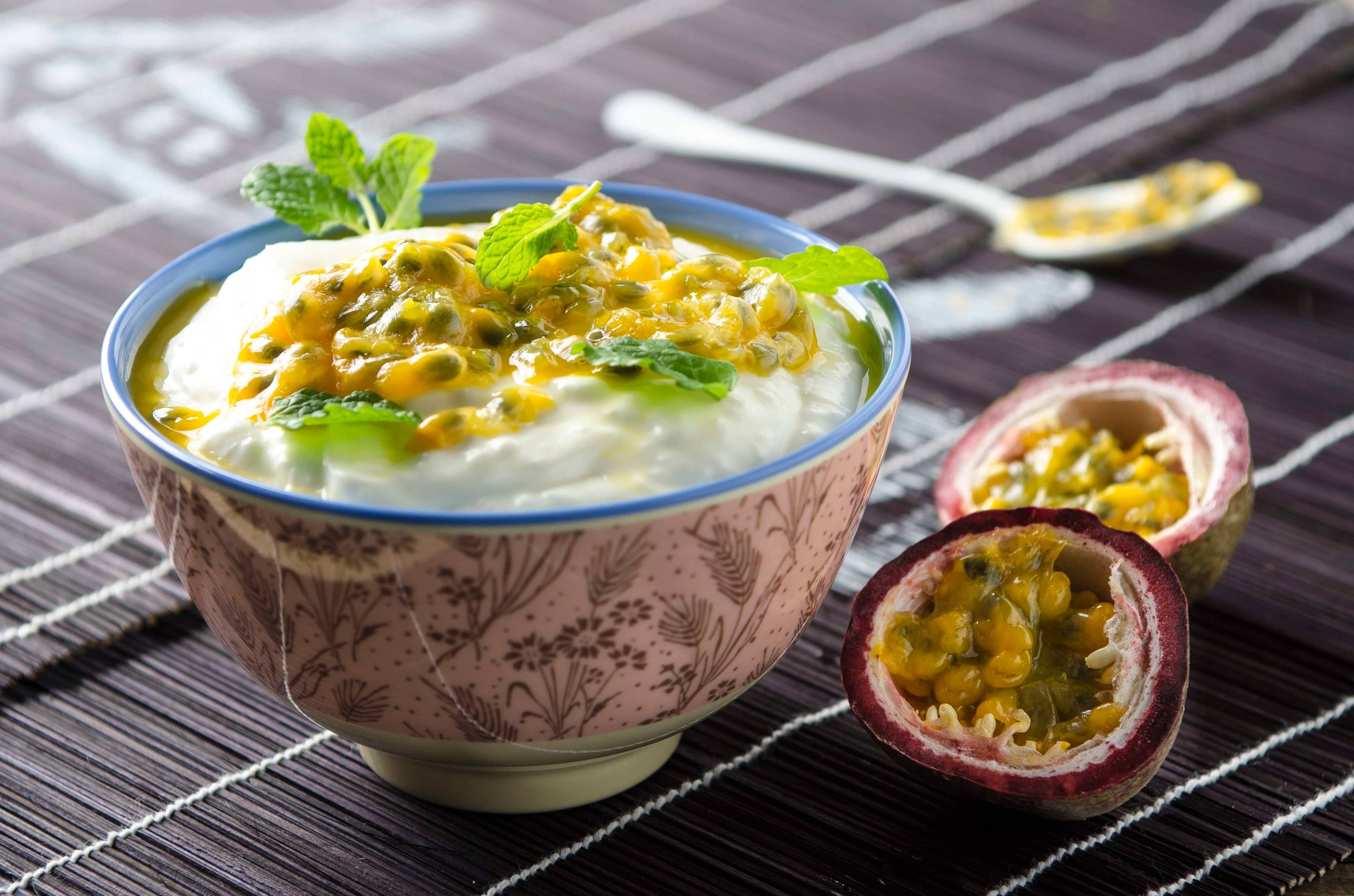 Topfen-Kokoscreme mit Maracuja Rezept