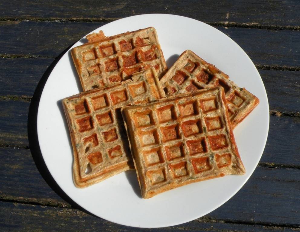 Frühlingskräuterwaffeln Frühlingskräuterwaffeln
