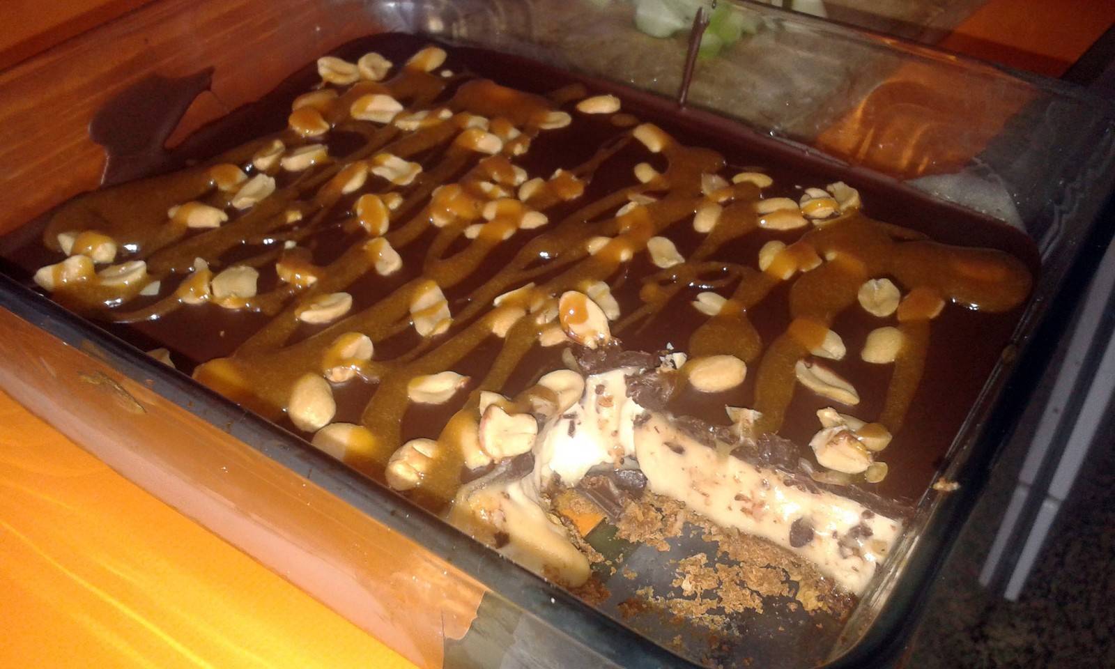 Veganer Snickers Kuchen