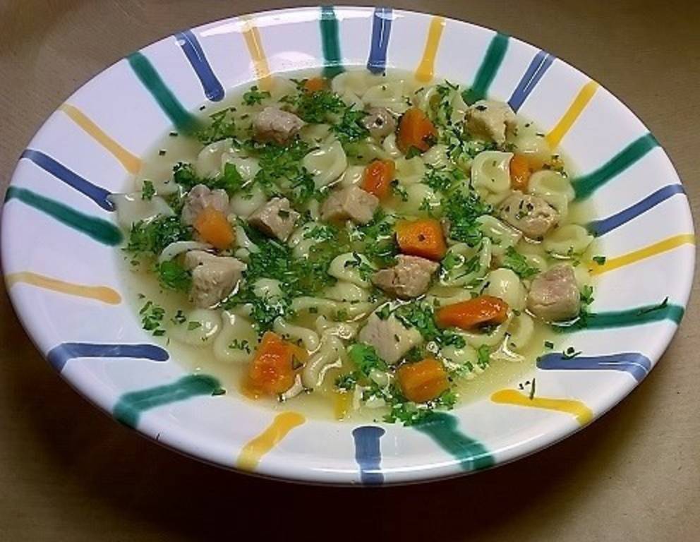 Großmutter's Hühnersuppe Großmutter's Hühnersuppe