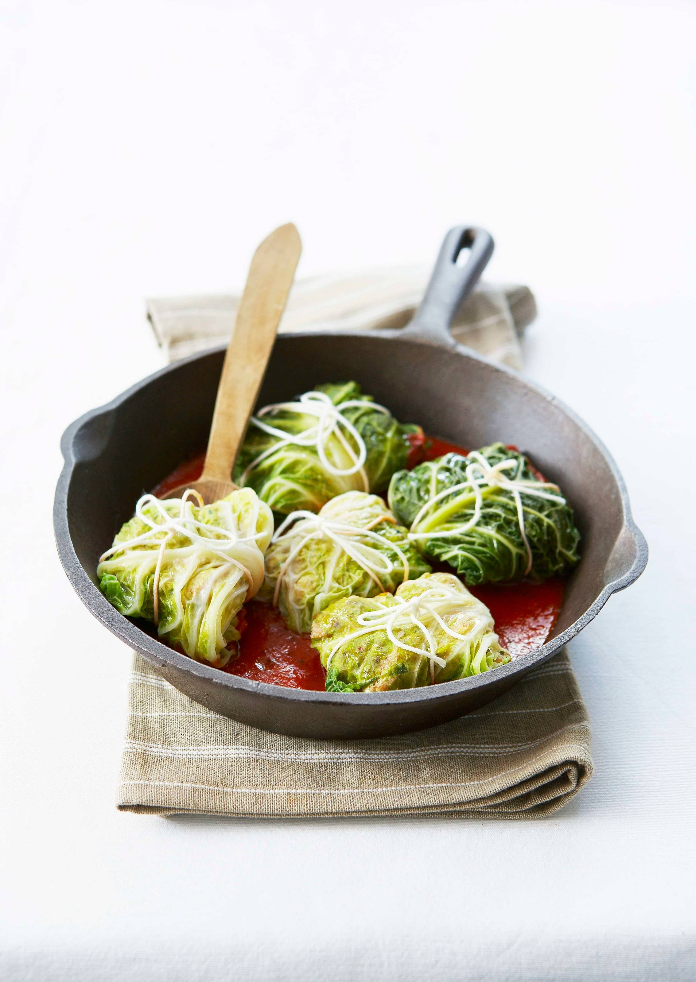 Kohlrouladen mit Tomatensauce Rezept