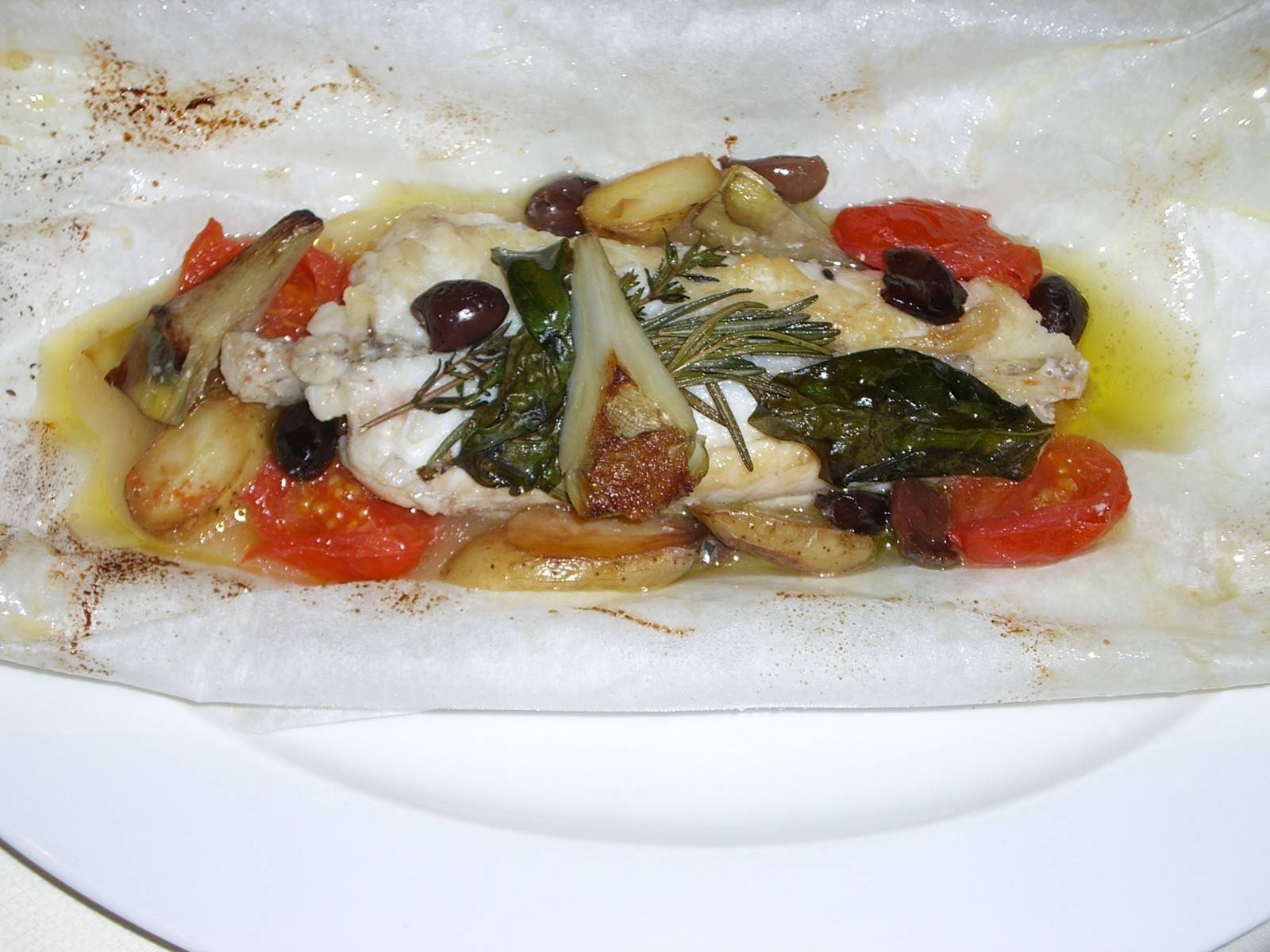 Seeteufel mit Pilzen in Pergament Rezept - ichkoche.de