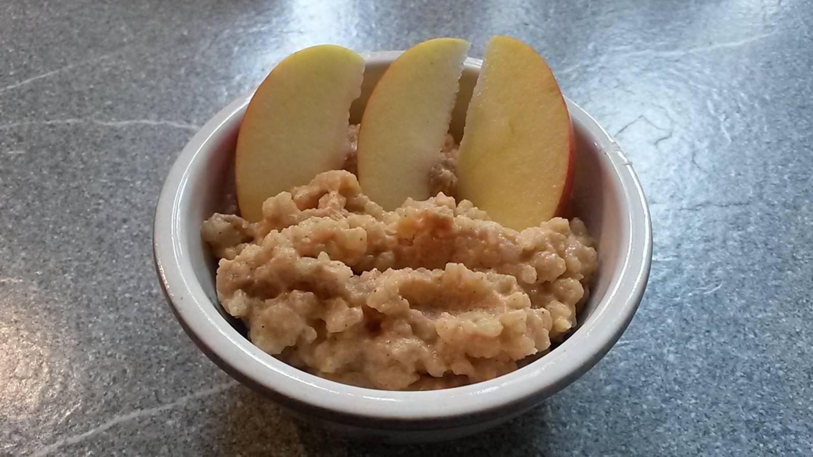 Milchreis mit Apfel und Zimt Rezept - ichkoche.de Milchreis mit Apfel und Zimt Rezept - ichkoche.de