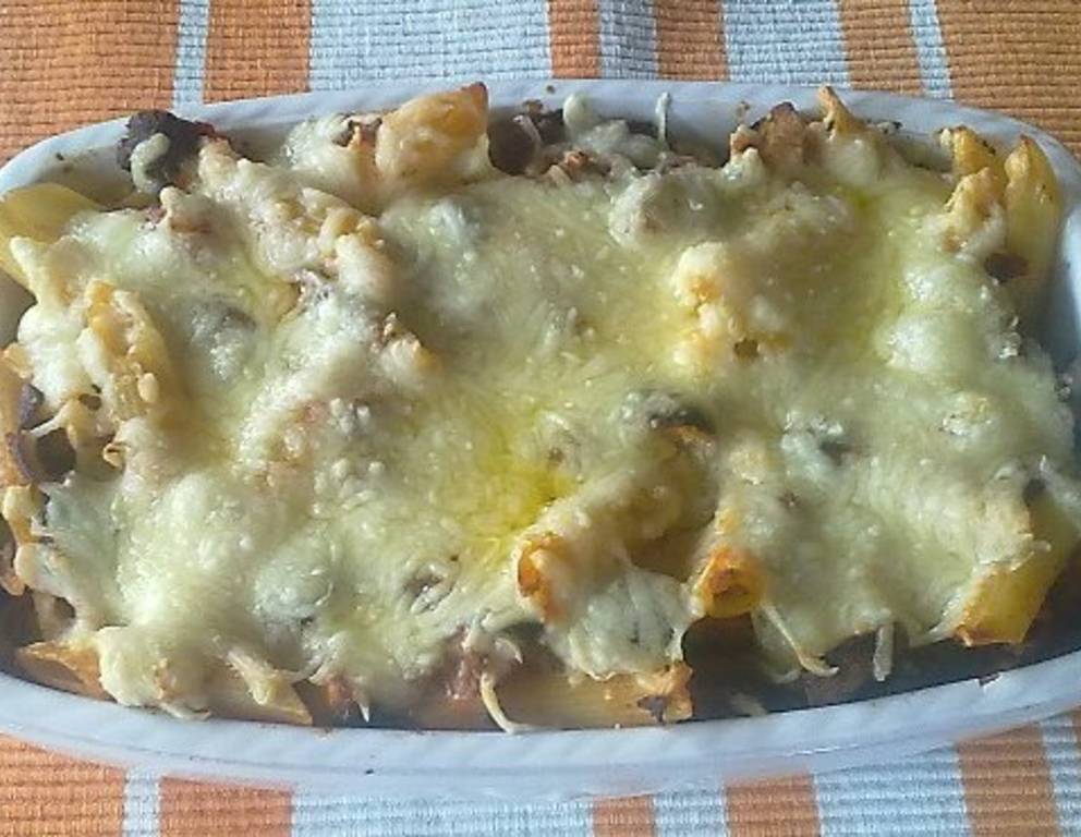 Penne Auflauf mit Faschiertem Penne Auflauf mit Faschiertem