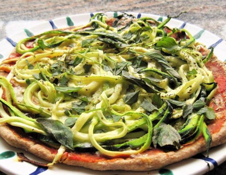 Zucchini-Pfannenpizza