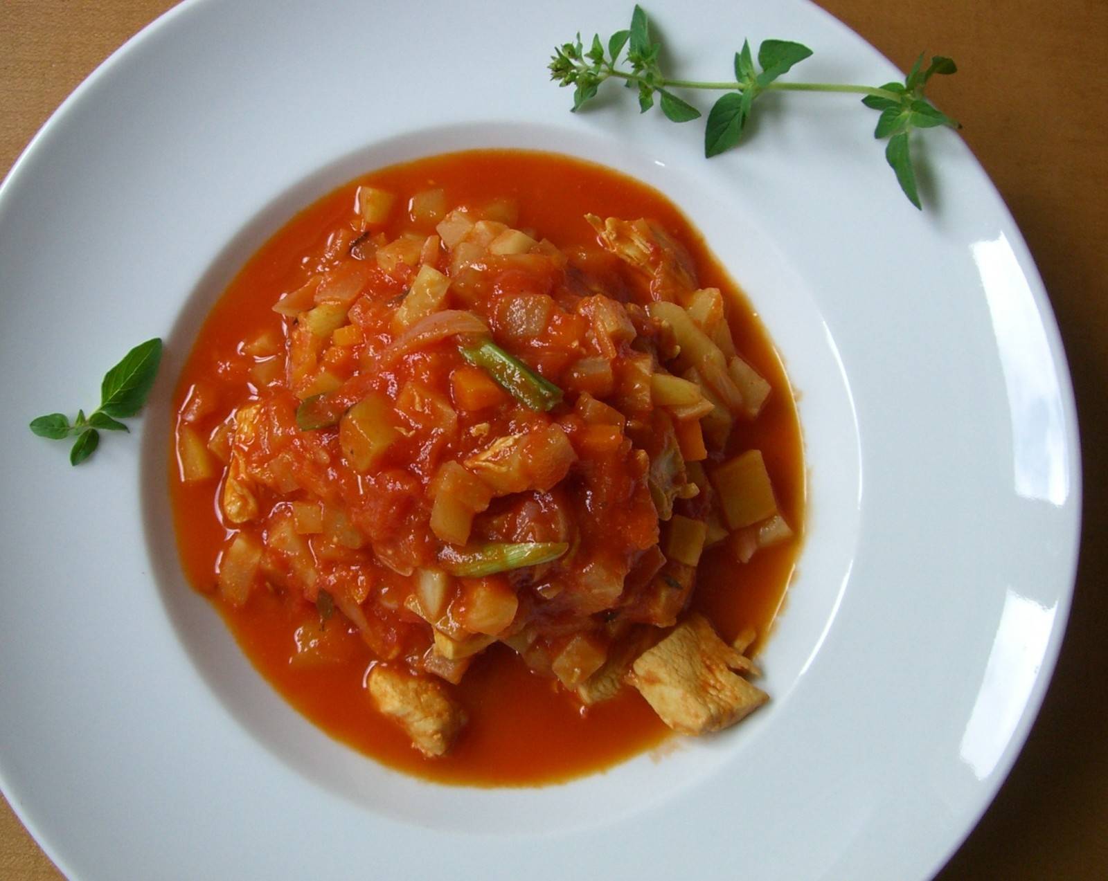 Gemüsegulasch mit Erdäpfeln Rezept - ichkoche.de