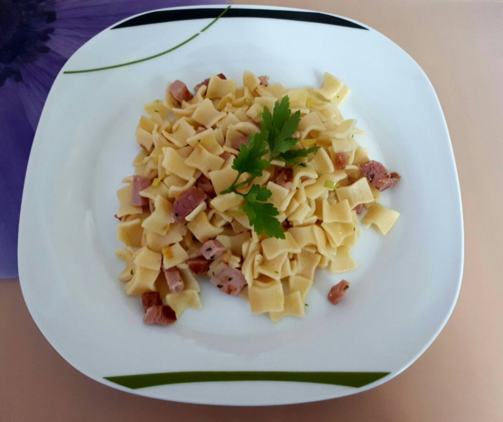 Schinkenfleckerln Rezept - ichkoche.ch