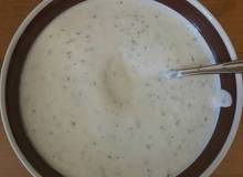 Joghurt-Schnittlauchsauce