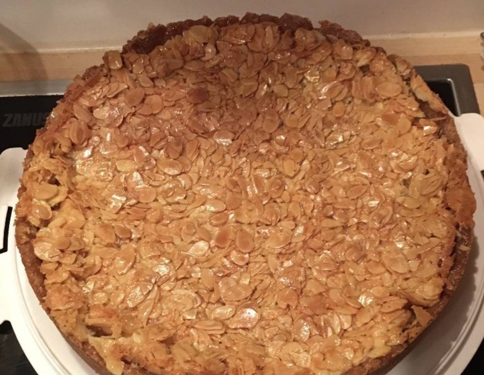 Bienenstich-Apfelkuchen Bienenstich-Apfelkuchen