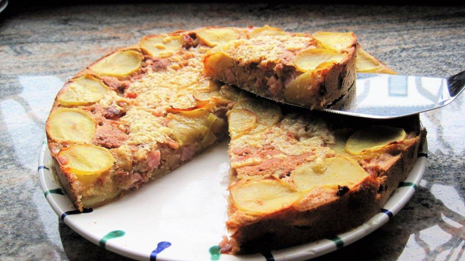 Kartoffeltorte mit Geselchtem Rezept - ichkoche.de