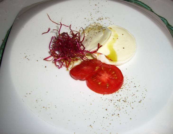 Mozzarella auf Paradeiser