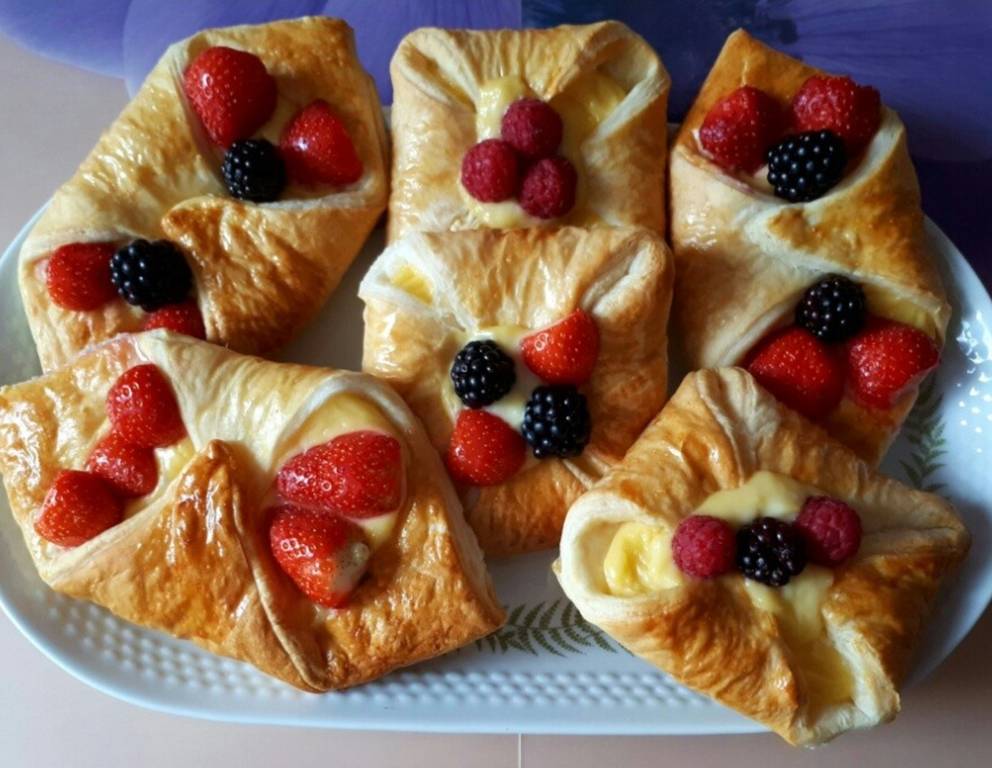 Beerenplunder mit Pudding Beerenplunder mit Pudding