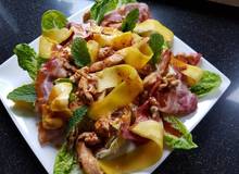 Romana-Römersalat mit Mango und Huhn Romana-Römersalat mit Mango und Huhn
