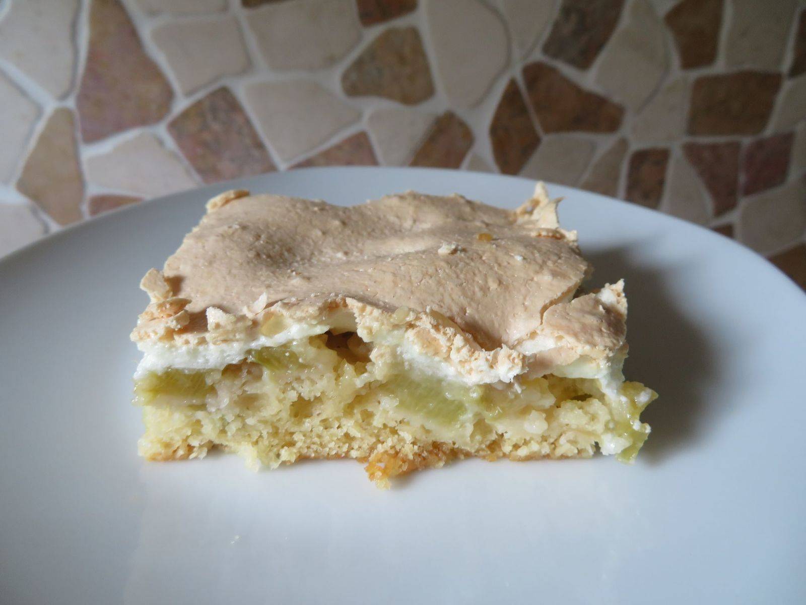 Rhabarberkuchen mit Baiser