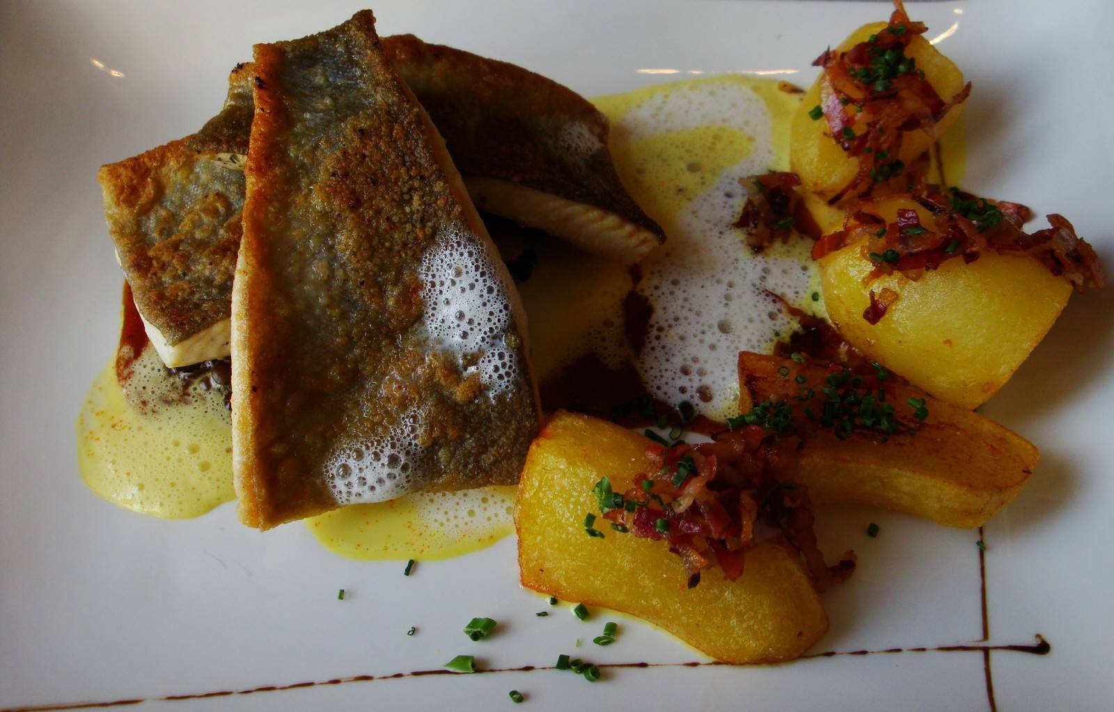 Zanderfilet mit Knoblauch gebraten