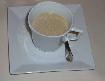 Maronicappuccino mit Trüffelschaum Maronicappuccino mit Trüffelschaum