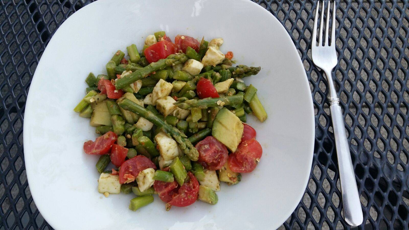 Grüner Spargelsalat