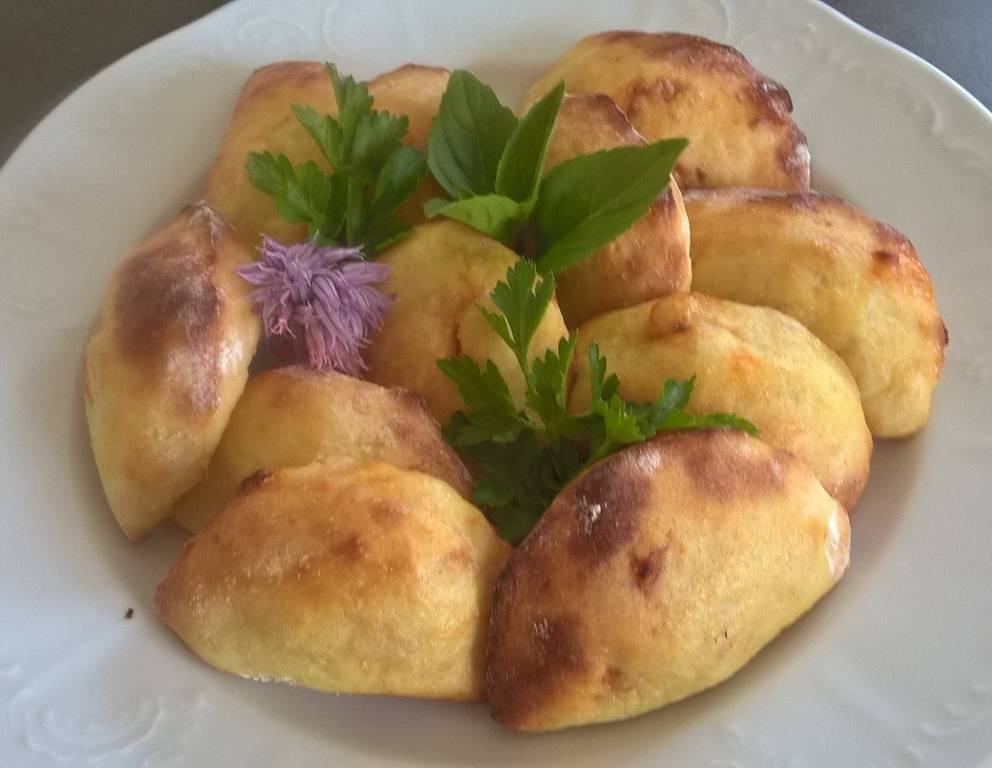 Kartoffeltaschen mit Champignonfüllung Kartoffeltaschen mit Champignonfüllung