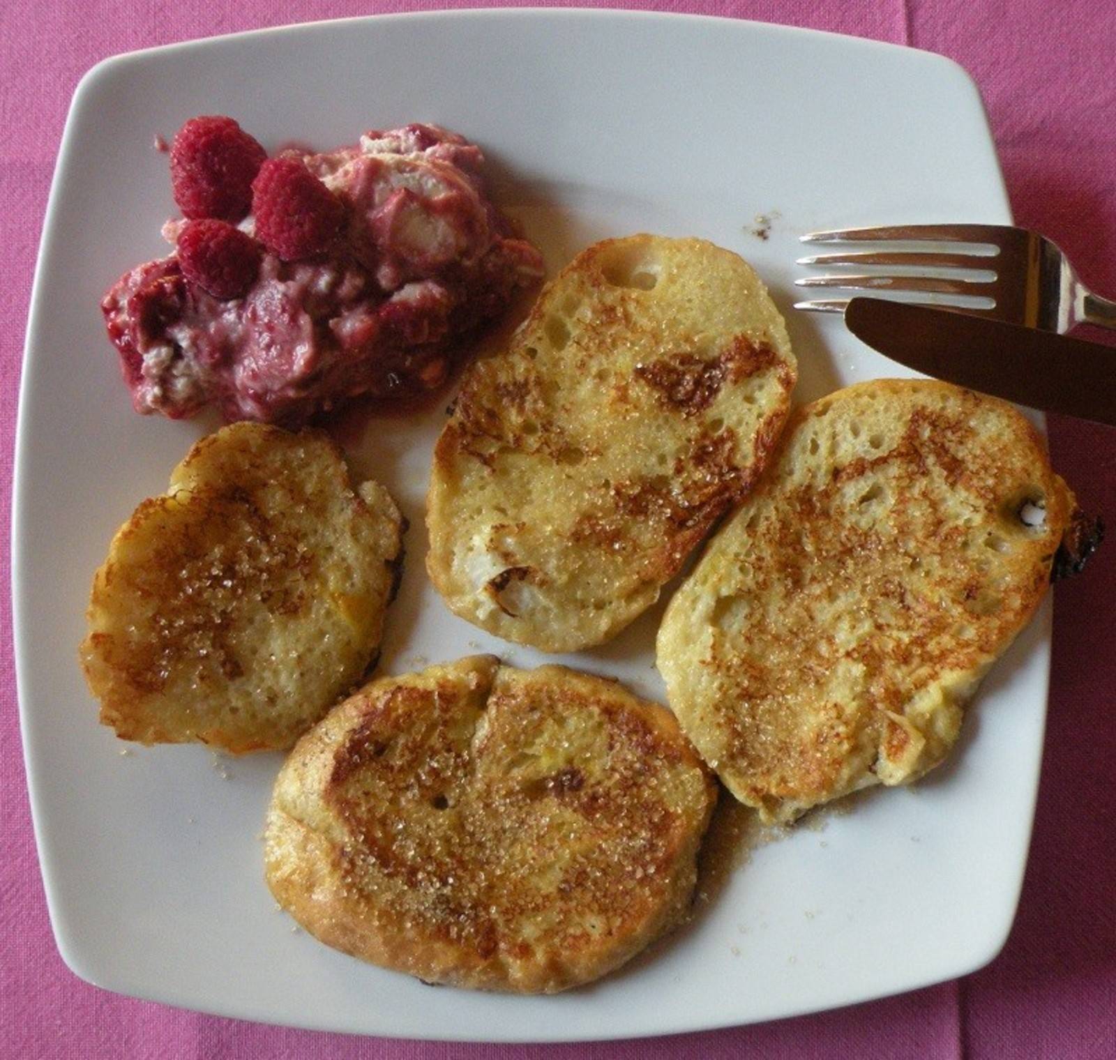 Arme Ritter mit Himbeerjoghurt Rezept - ichkoche.de Arme Ritter mit Himbeerjoghurt Rezept - ichkoche.de