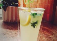 Erfrischende Ingwerlimonade schnell gemacht Erfrischende Ingwerlimonade schnell gemacht