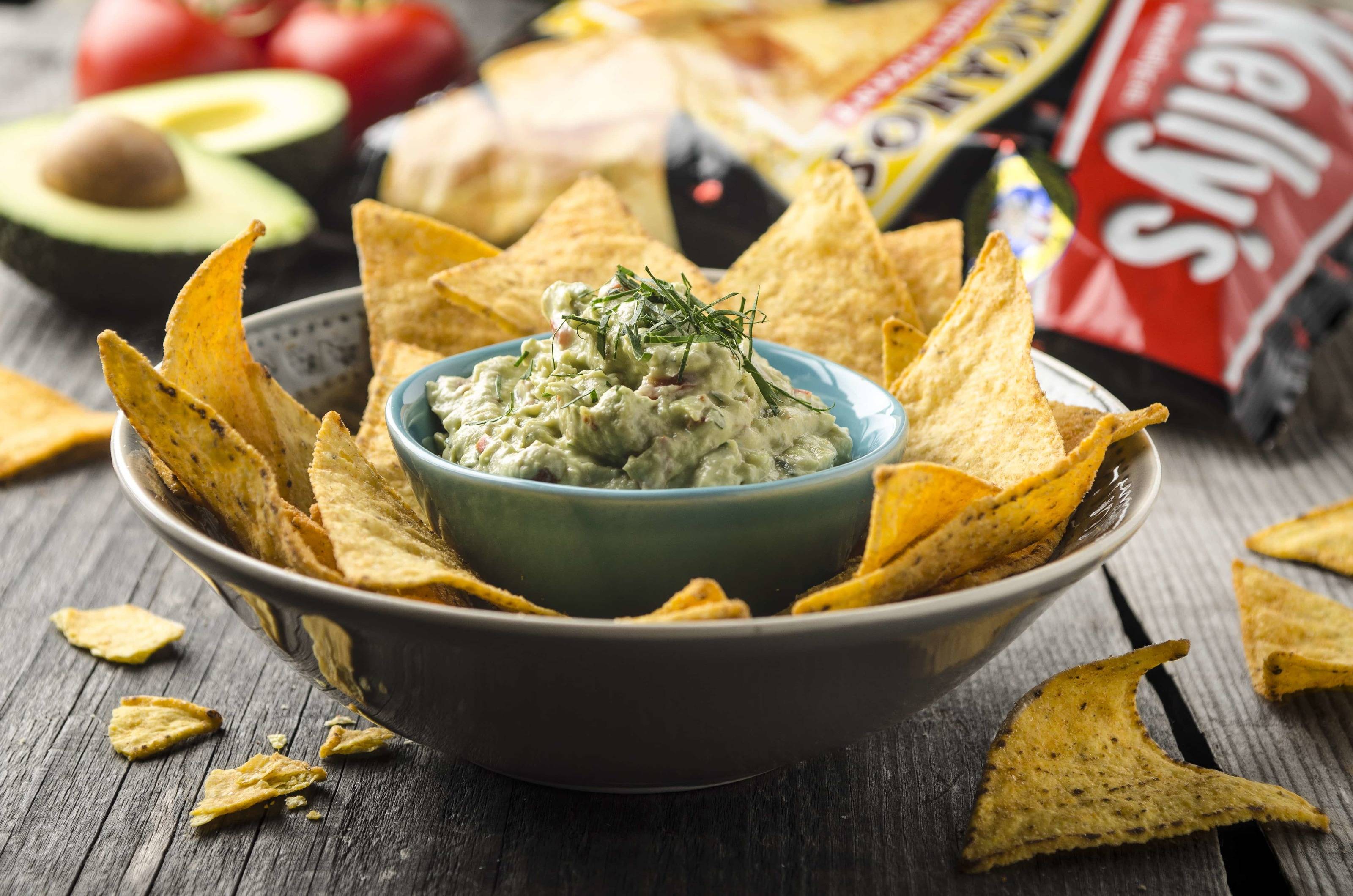 Tortilla-Chips mit Avocado-Dip Rezept