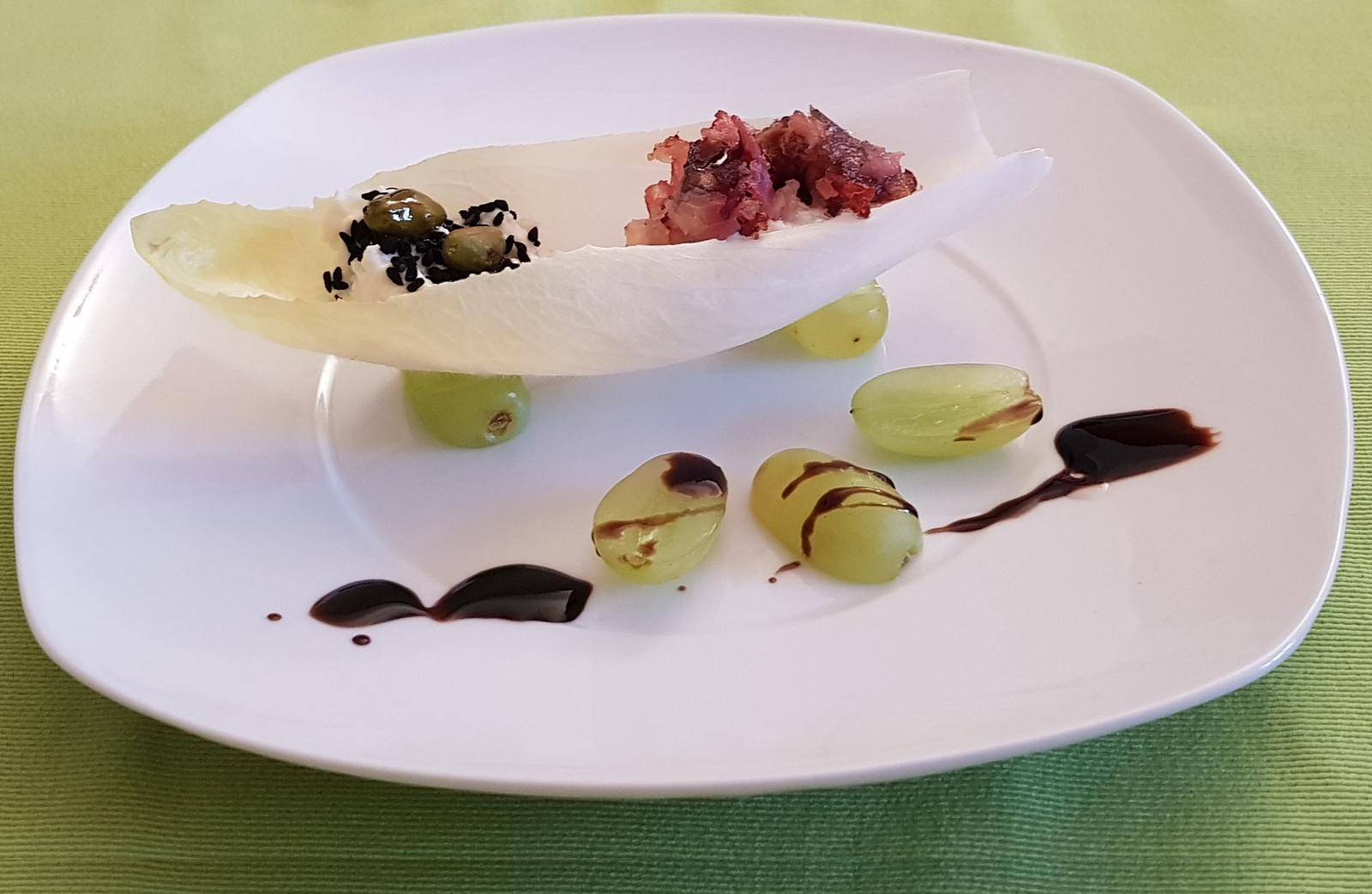 Chicoree-Schiffchen Rezept - ichkoche.ch Chicoree-Schiffchen Rezept - ichkoche.ch