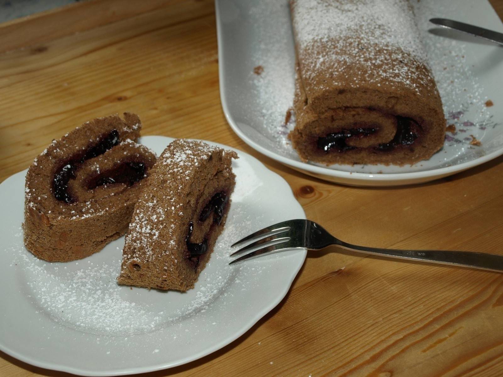 Schokoroulade aus Vollkorndinkelmehl