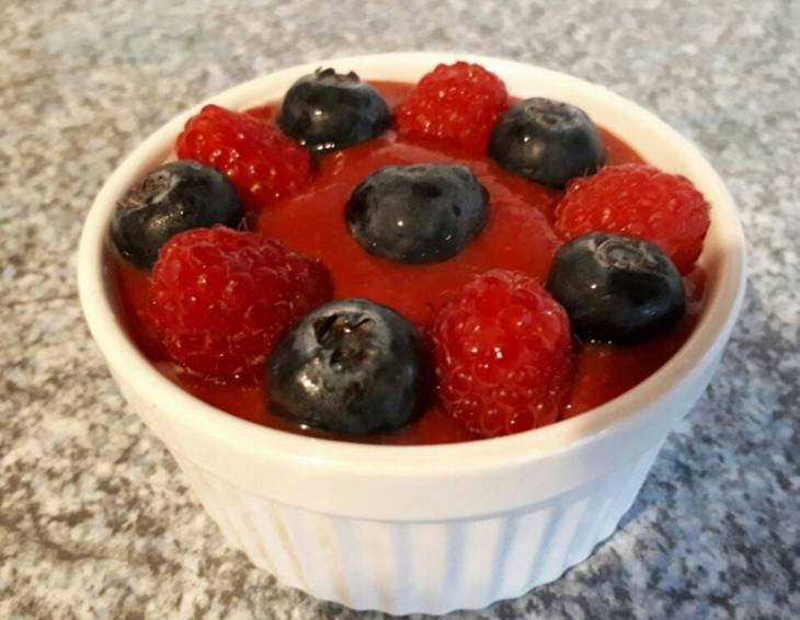 Einfaches Beerendessert Einfaches Beerendessert