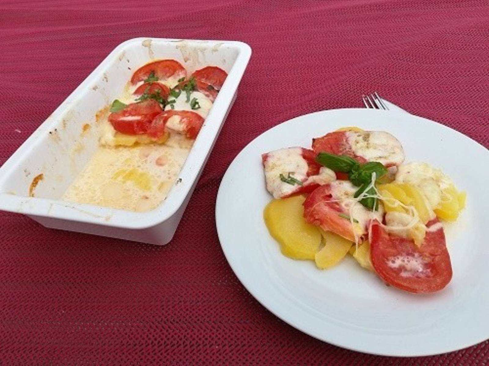 Überbackene Tomaten Rezept - ichkoche.de Überbackene Tomaten Rezept - ichkoche.de