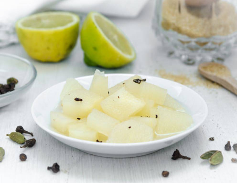 Birnen-Kardamom-Kompott mit Limette Birnen-Kardamom-Kompott mit Limette