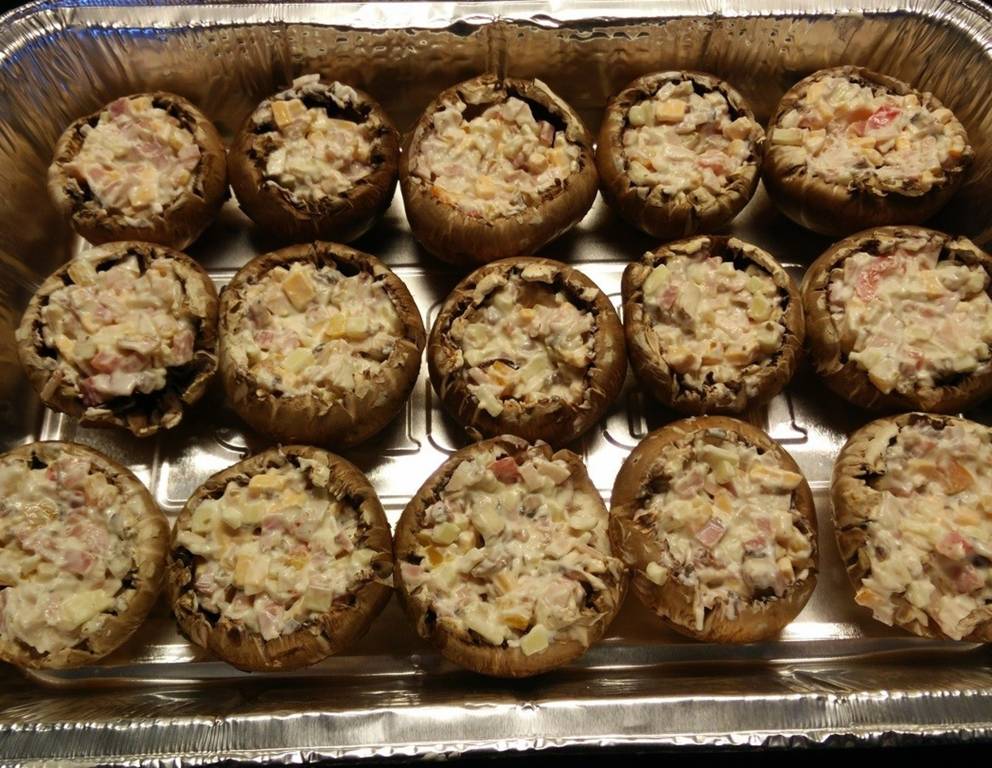 Gefüllte Champignons vom Grill Gefüllte Champignons vom Grill