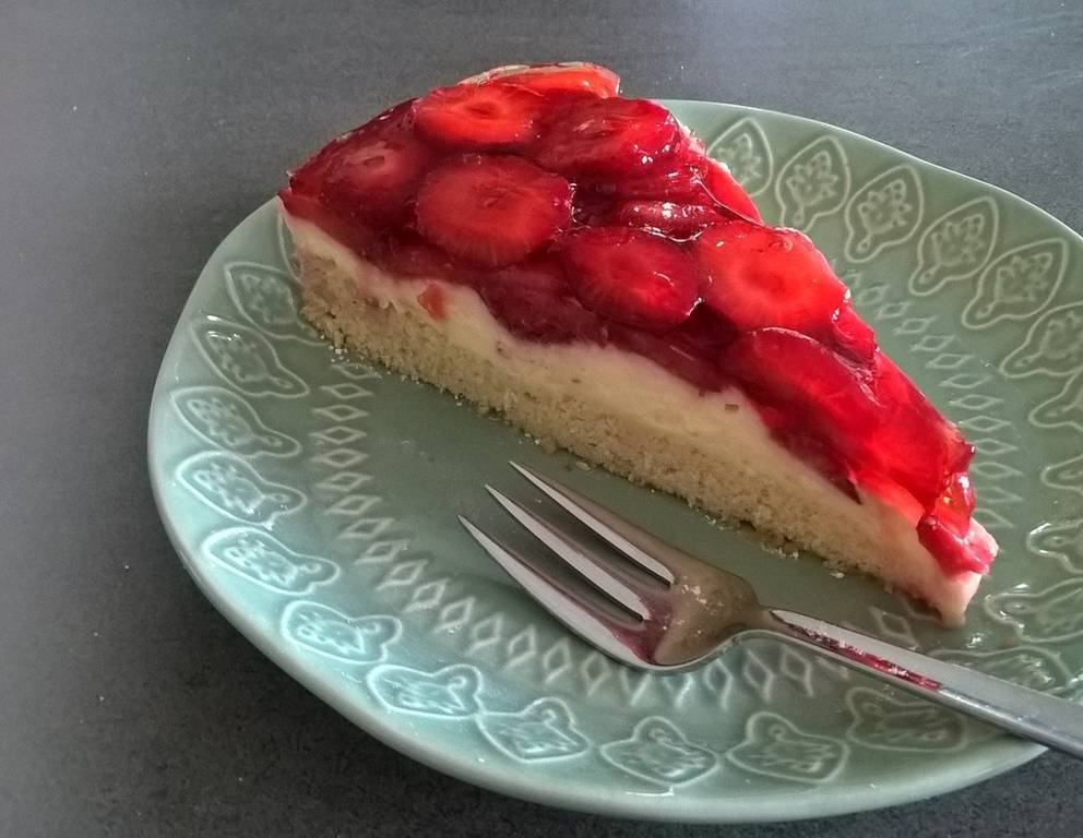 Erdbeer-Holunderblüten-Torte Erdbeer-Holunderblüten-Torte