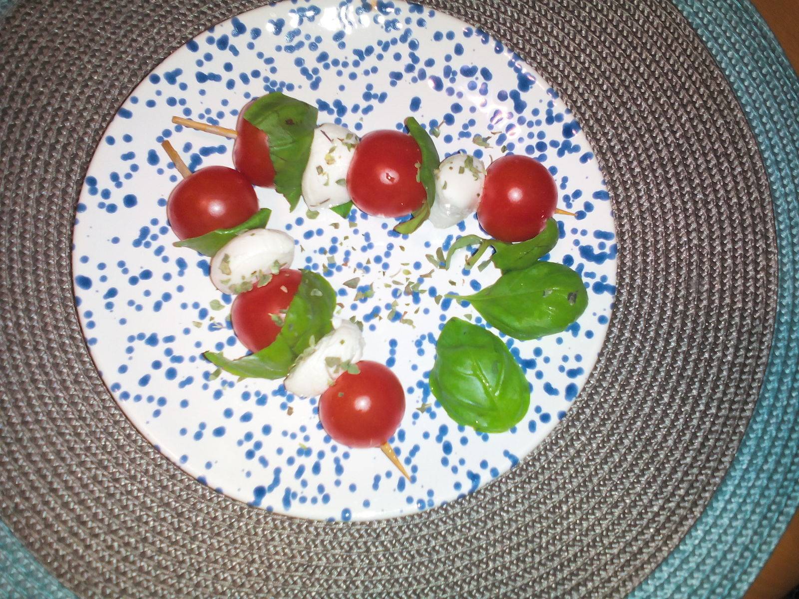 Mozzarella-Paradeiser-Spiesse