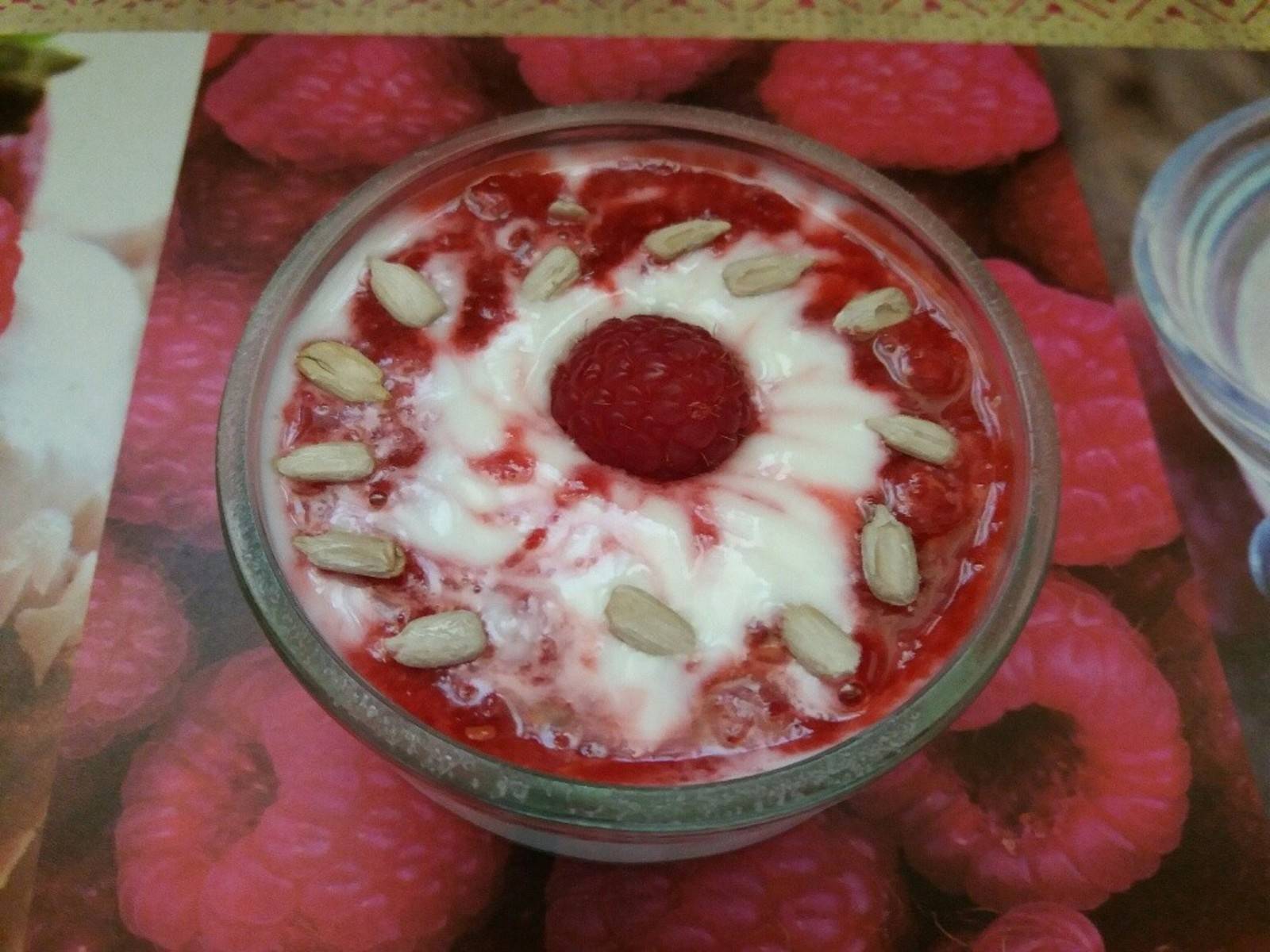 Himbeer-Buttermilch-Kaltschale Rezept - ichkoche